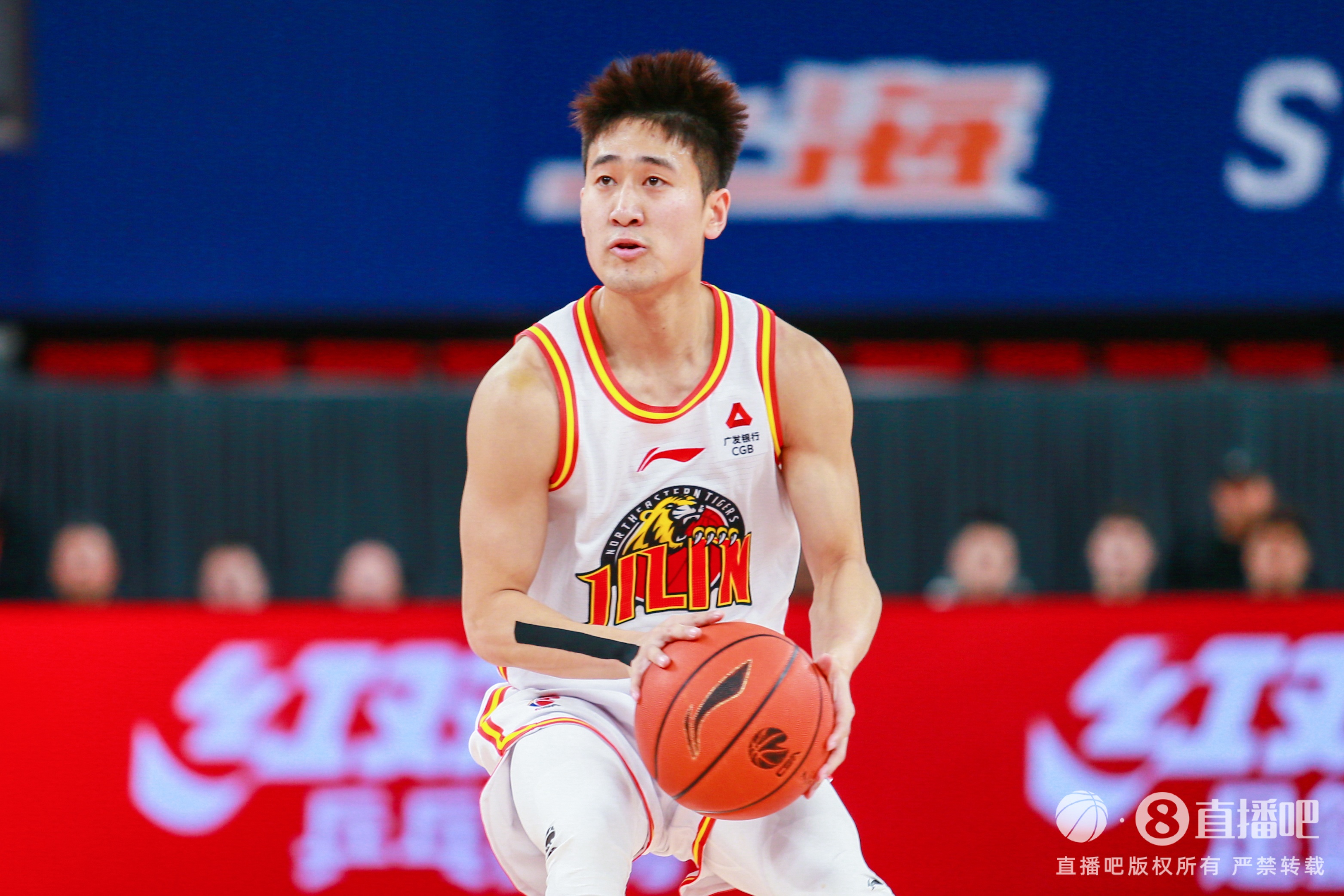 效率不高！姜偉澤13中5拿到14分 三分9中2