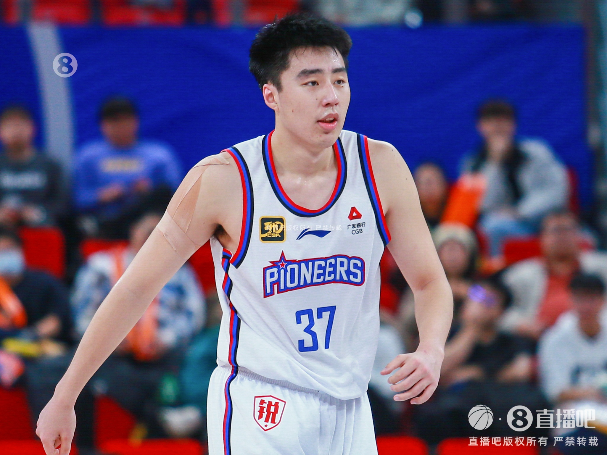 無奈最后6犯離場！杜伯超20中10&三分8中3空砍24分4板2帽