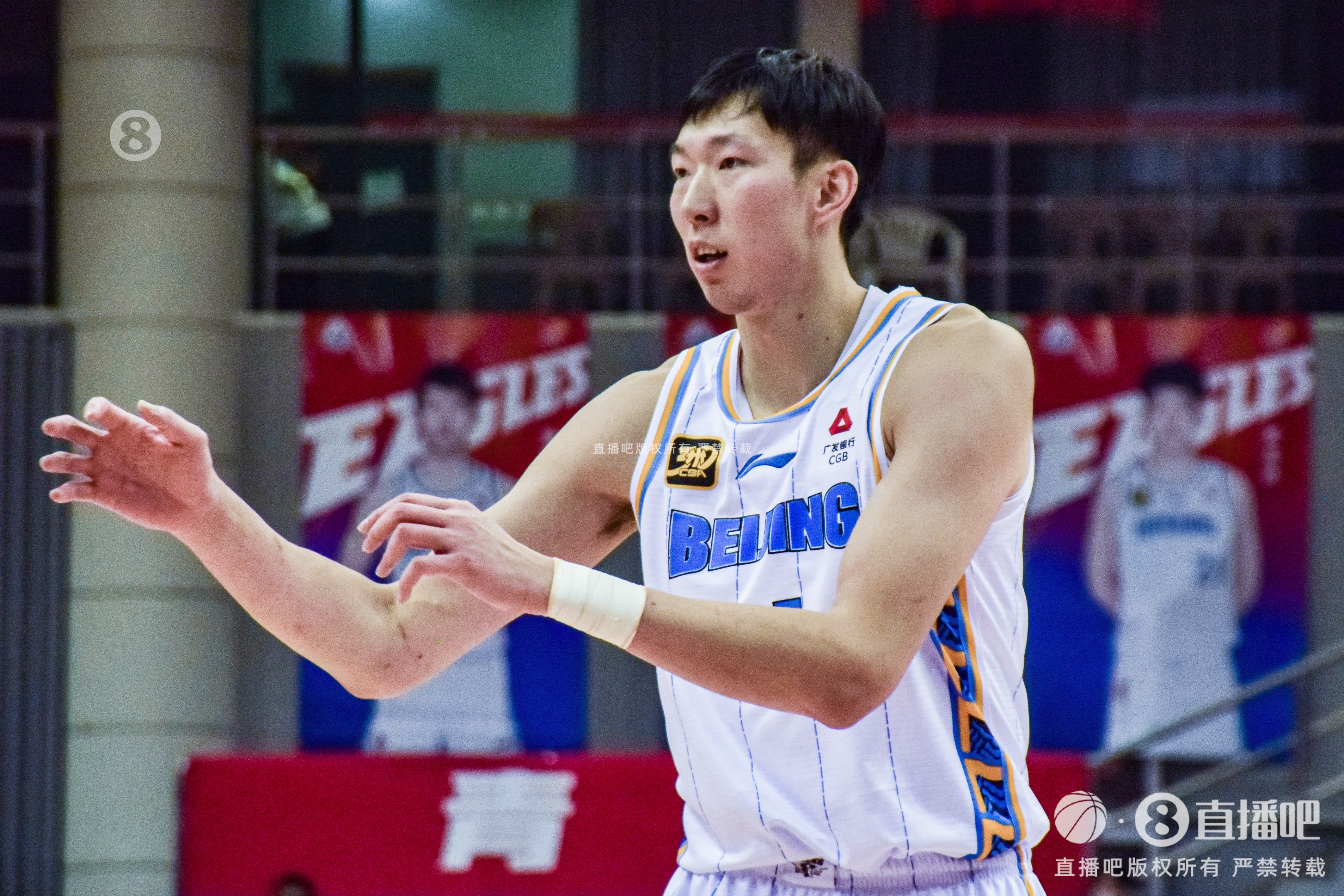 高效且全面！周琦全場11投7中 拿下17分14籃板1搶斷2蓋帽
